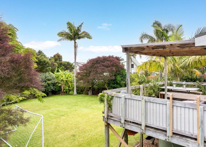  at 10 Williams Crescent, Point Wells, Rodney, Auckland