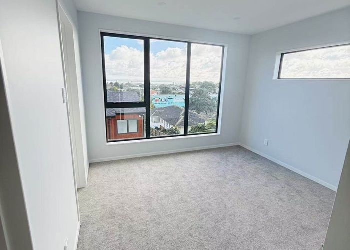  at 5/1026 New North Road, Mount Albert, Auckland City, Auckland