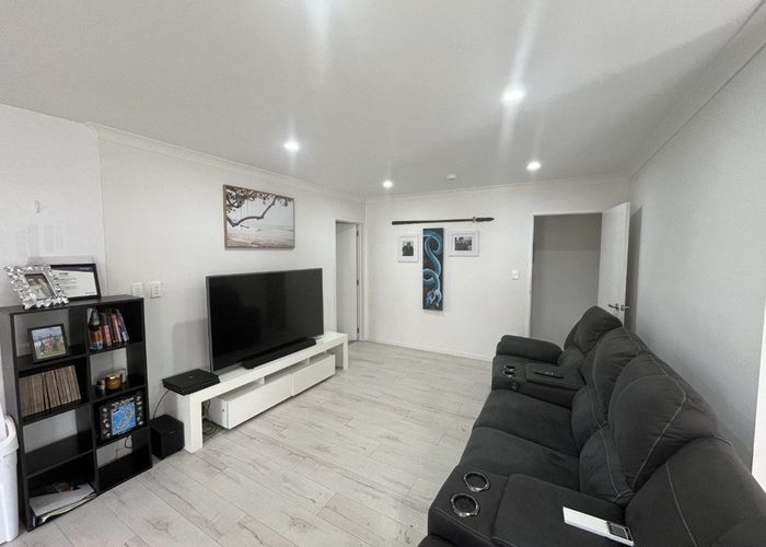  at 18A Te Atatu Road, Te Atatu South, Waitakere City, Auckland