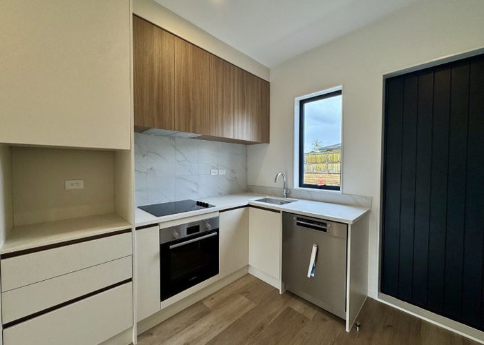  at 10/35 Crawford Avenue, Mangere Bridge, Manukau City, Auckland