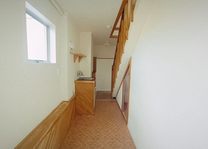  at 75b Airlie Road, Plimmerton, Porirua, Wellington