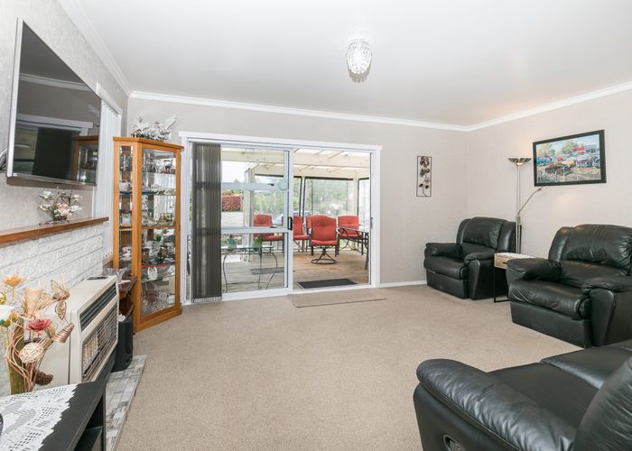  at 2 MacMurdo Avenue, Glenview, Hamilton