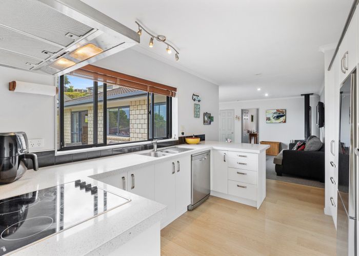  at 40 Kinloch Drive, Bethlehem, Tauranga