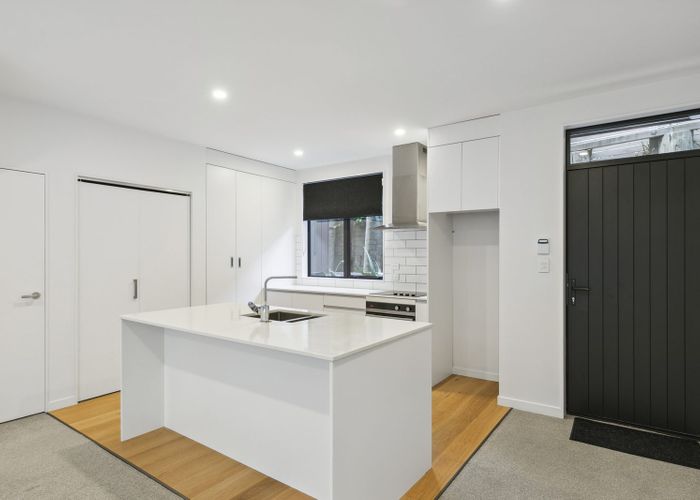  at 16/80 Seatoun Heights Road, Seatoun, Wellington