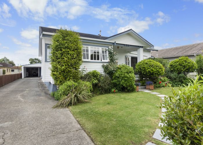  at 3 Saint Olpherts Avenue, Hamilton East, Hamilton