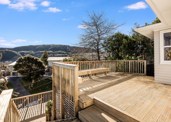 at 16 Manor Drive, Stokes Valley, Lower Hutt