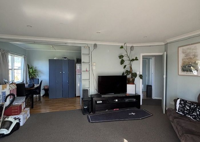  at 57 Gladstone Road, Richmond