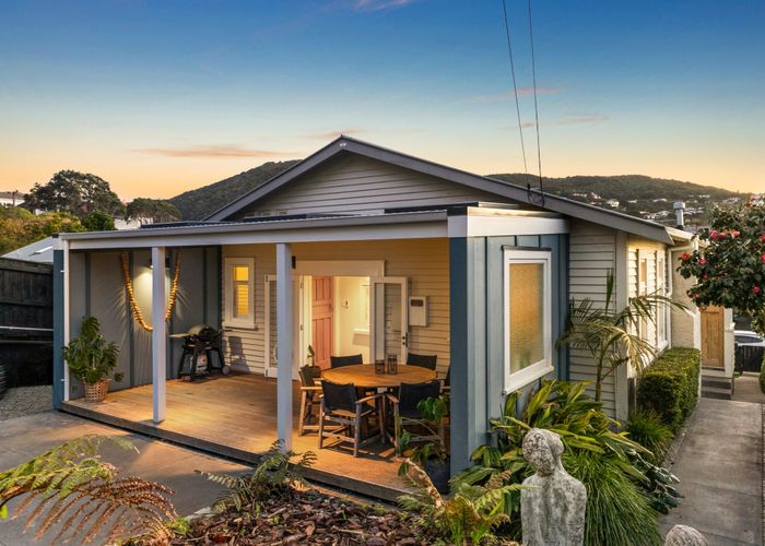 at 71 Donald Street, Karori, Wellington, Wellington