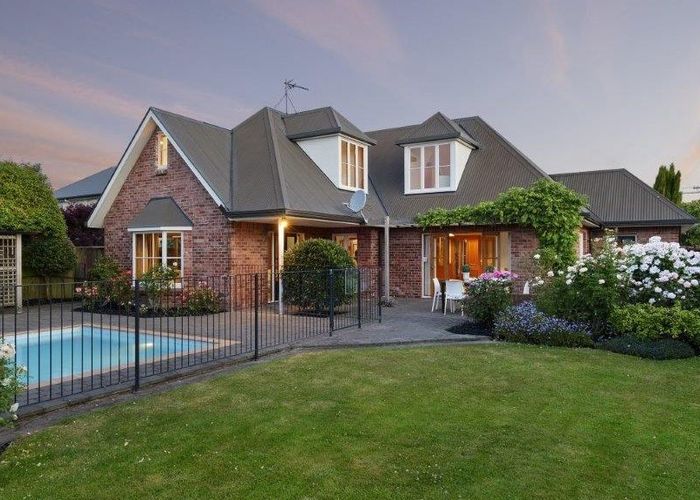  at 25 Peel Street, Strowan, Christchurch