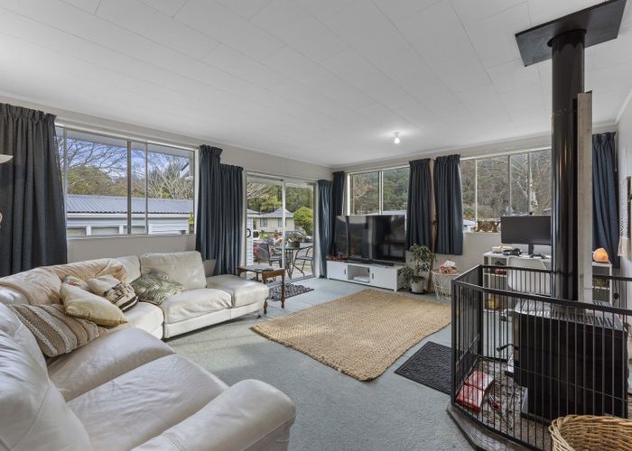  at 2/1 Agate Grove, Birchville, Upper Hutt