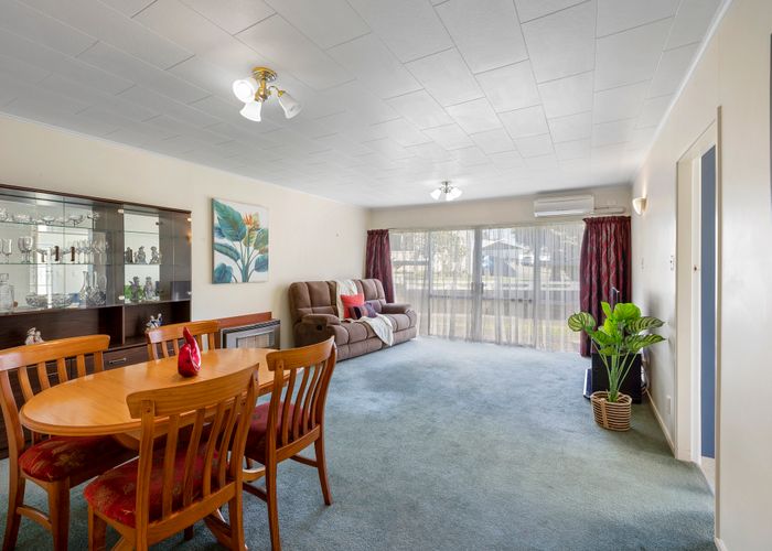  at 1/12 Ambury Place, Merrilands, New Plymouth
