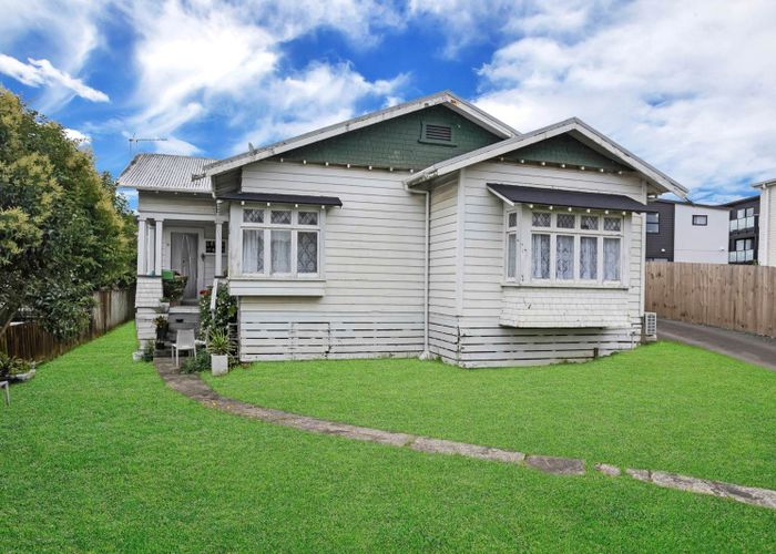 at 46  Swaffield Road, Papatoetoe, Manukau City, Auckland