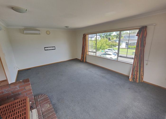  at 3 Homestead Place, Glenview, Hamilton