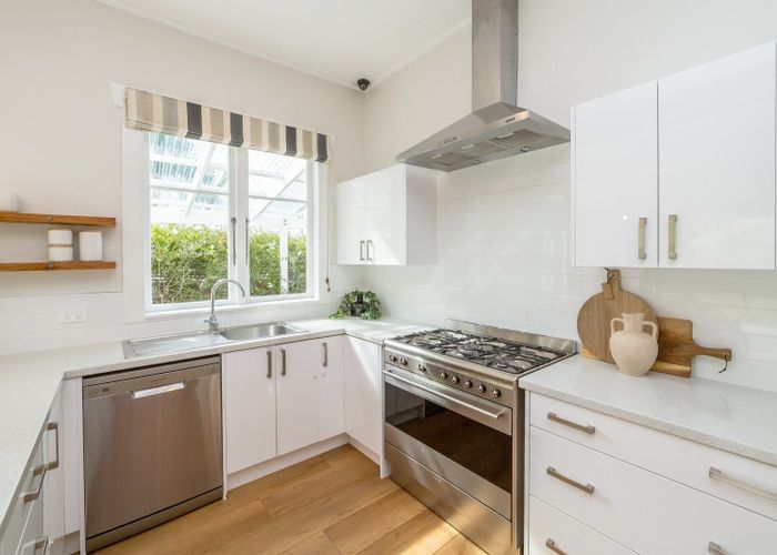  at 35 Cambridge Terrace, Masterton