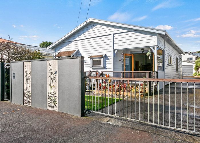  at 35 Gaine Street, New Plymouth, New Plymouth
