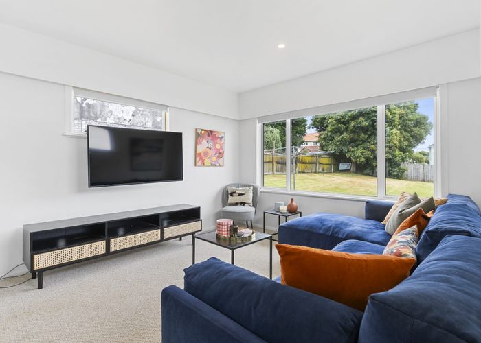  at 57 Court Crescent, Panmure, Auckland