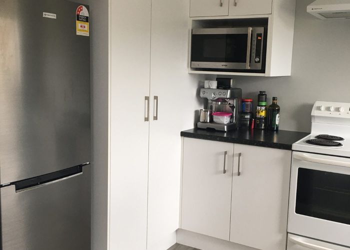  at 2/24 Hogan Street, Hamilton East, Hamilton