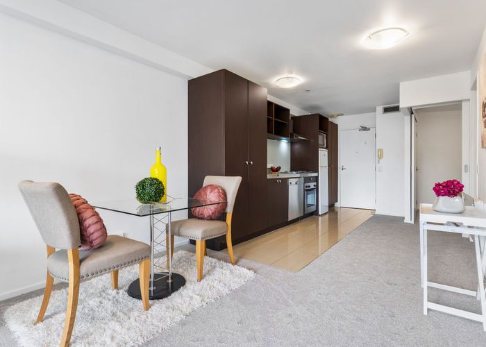  at 8B/18 Scotia Place, City Centre, Auckland City, Auckland