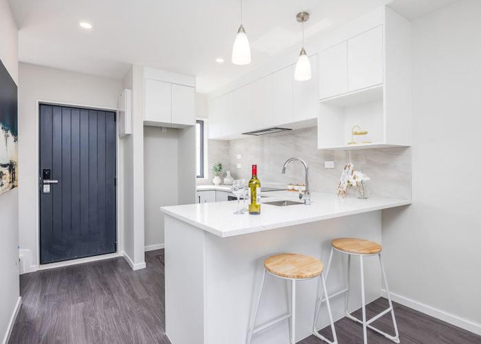  at 5/8 Blanes Road, Weymouth, Manukau City, Auckland