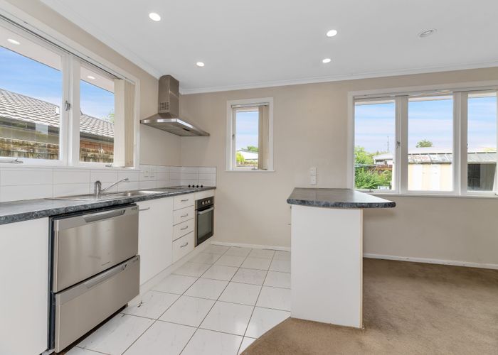  at 5 Meredith Street, Blockhouse Bay, Auckland City, Auckland