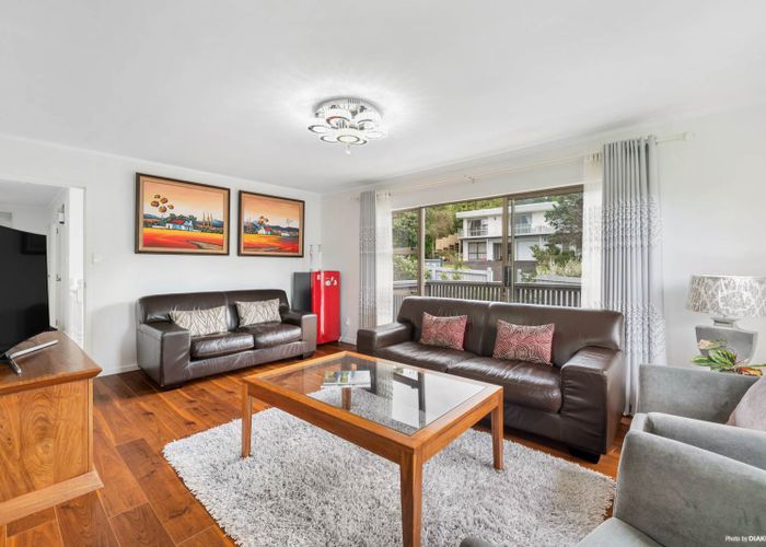  at 97 Porritt Avenue, Chatswood, Auckland