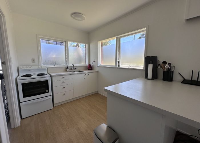  at 1/78 Glamorgan Drive, Torbay, Auckland