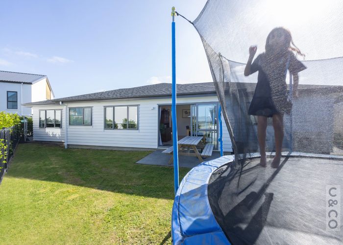  at 54 Vinistra Road, Kumeu
