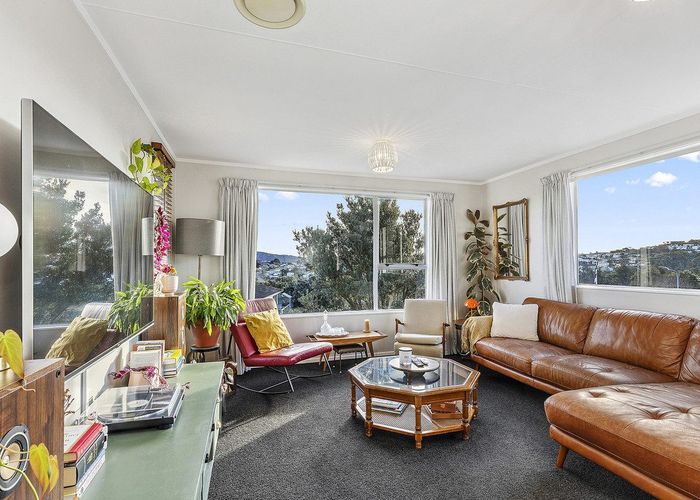 at 2 Adventure Drive, Whitby, Porirua, Wellington