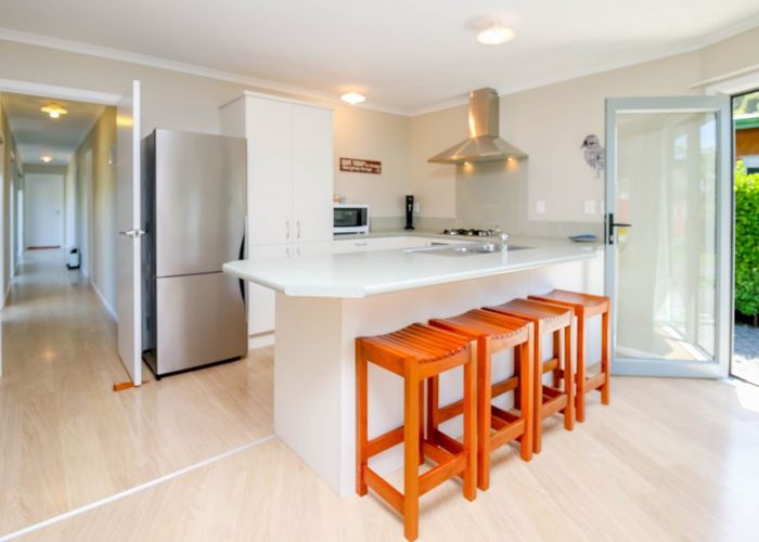  at 4 Nga Manu Place, Tangoio