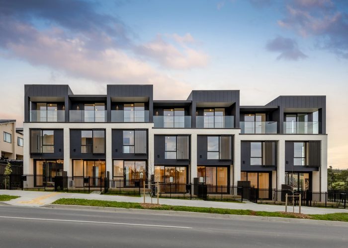  at 1/239 Flat Bush School Road, Flat Bush, Manukau City, Auckland