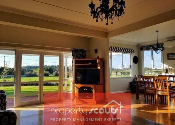  at 39 Te Arei Road West, Sentry Hill, New Plymouth