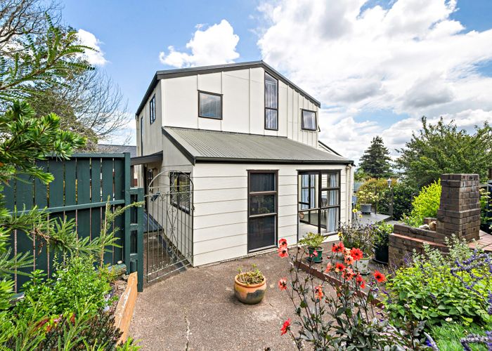  at 32 Derrimore Heights, Clover Park, Manukau City, Auckland