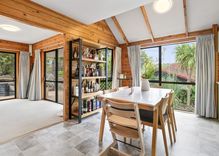  at 2/2 Rossmore Terrace, Murrays Bay, North Shore City, Auckland