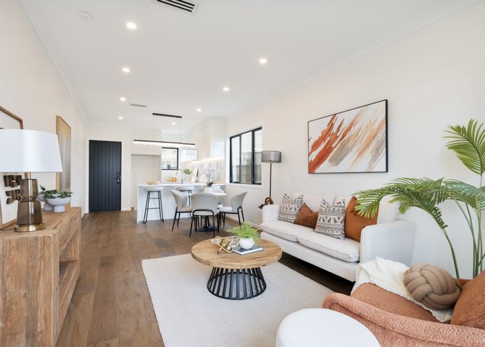  at 2 Whiteywood Street, Westgate, Waitakere City, Auckland