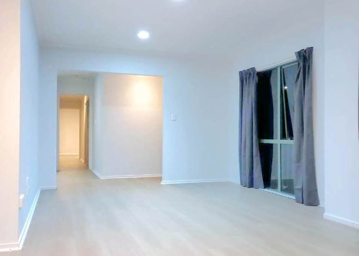  at 14 Ruze Vida Drive, Massey East, Waitakere City, Auckland