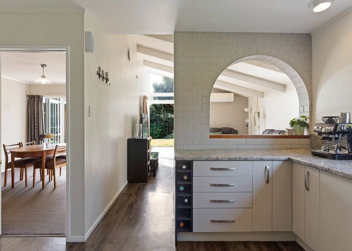  at 23 Gilbass Avenue, Hamilton Lake, Hamilton, Waikato