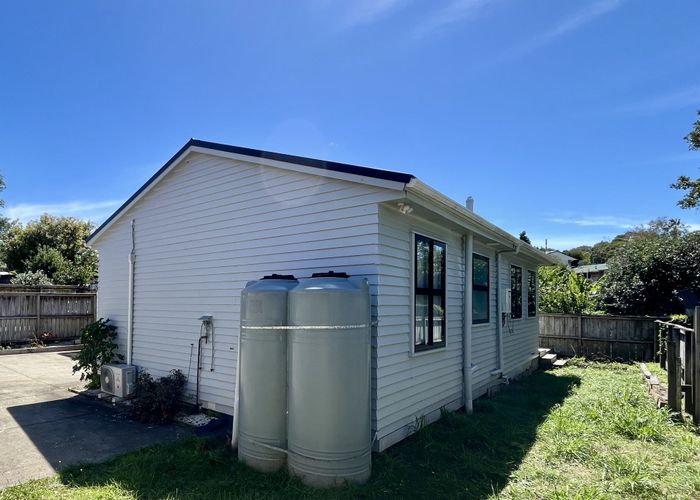  at Green Bay, Waitakere City, Auckland