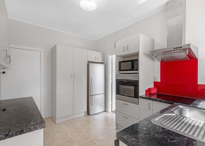  at 18 Parkes Avenue, Saint Johns Hill, Whanganui