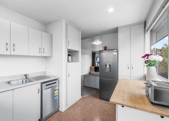  at 1/738 Ferry Road, Woolston, Christchurch City, Canterbury