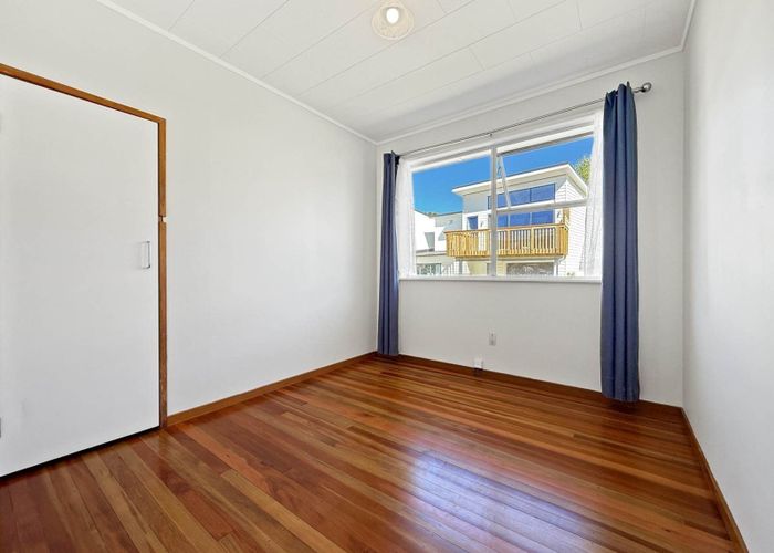  at 18 Paewai Road, Titirangi, Waitakere City, Auckland