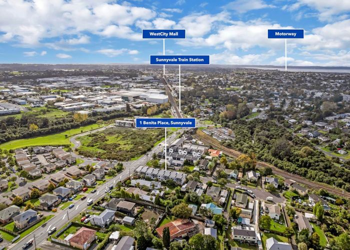  at 8/1 Benita Place, Sunnyvale, Waitakere City, Auckland