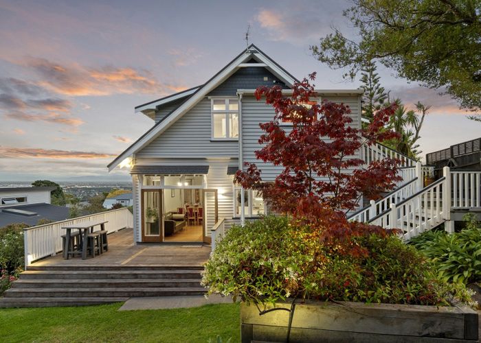  at 126 Hackthorne Road, Cashmere, Christchurch City, Canterbury