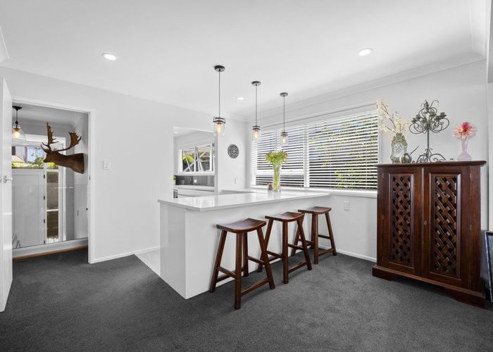  at 32 Colmar Road, Mellons Bay, Manukau City, Auckland