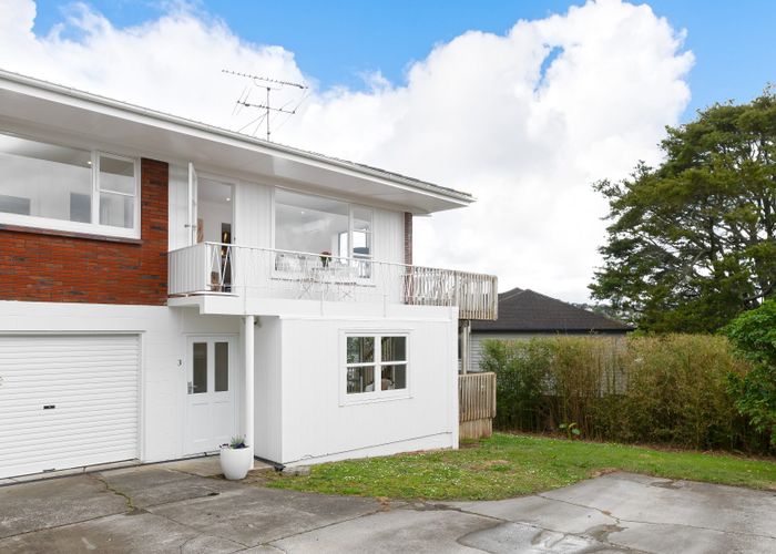  at 3/47 East Coast Road, Milford, North Shore City, Auckland