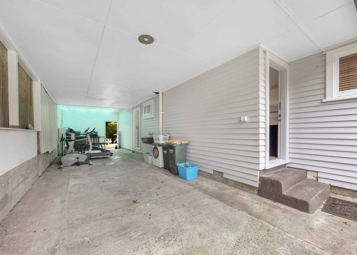  at 13 Stratton St, Normandale, Lower Hutt, Wellington
