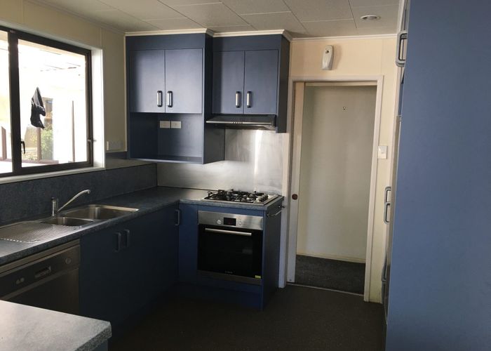  at 52 Kemp Road, Waiuku