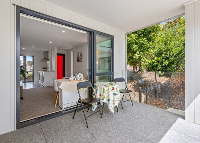  at 1/10 Silver Moon Road, Albany Heights, Auckland