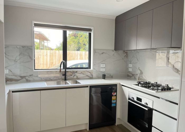  at 9 Bernard Street, Papatoetoe, Auckland