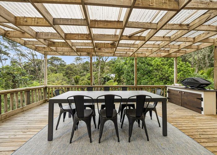  at 6 Selwyn Avenue, Glen Eden, Waitakere City, Auckland