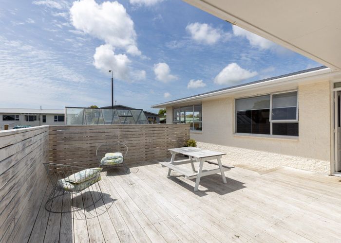  at 17 Longview Drive, Merrilands, New Plymouth